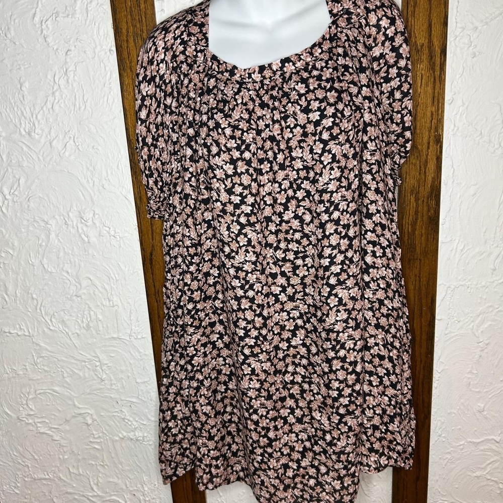 Vici Floral Blouse in Black and Pink